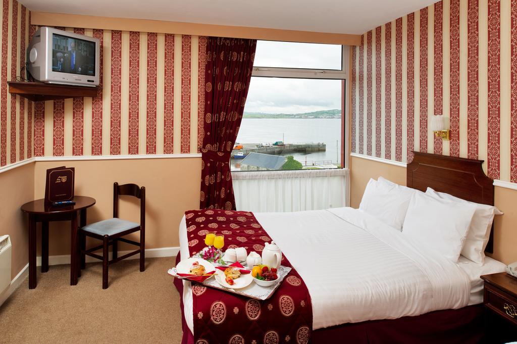 Logues Liscannor Hotel Habitación foto